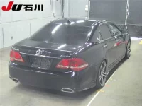 Toyota CROWN лот № 4015 оценка 3.5  с аукциона в Японии 1