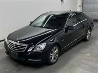 Mercedes-Benz E CLASS лот № 70194 оценка 3.5  с аукциона в Японии 3