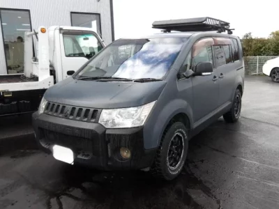 Mitsubishi DELICA D5