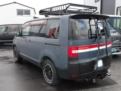 Mitsubishi DELICA D5