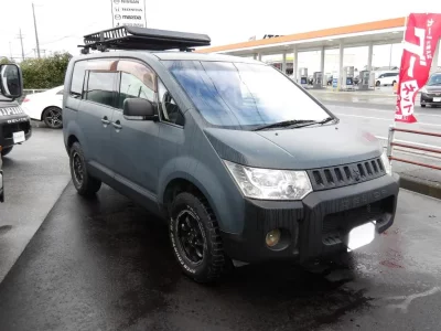 Mitsubishi DELICA D5