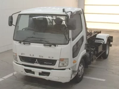 Mitsubishi FUSO FIGHTER