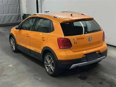 Volkswagen CROSS POLO