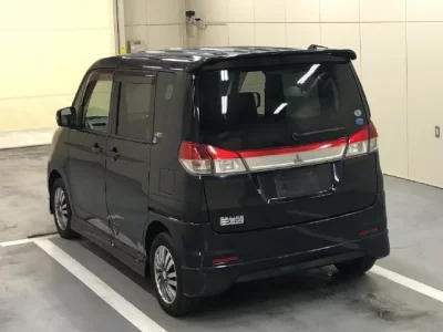Mitsubishi DELICA D2  с аукциона в Японии