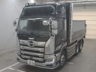 Hino TRUCK