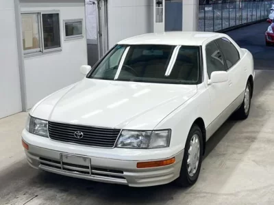 Toyota CELSIOR  с аукциона в Японии