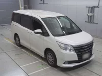 Toyota NOAH лот № 30409 оценка 3.5  с аукциона в Японии 4