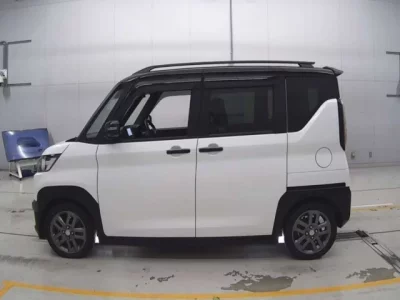 Mitsubishi DELICA MINI  с аукциона в Японии