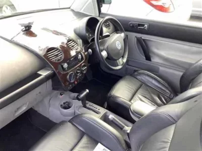 Volkswagen NEW BEETLE