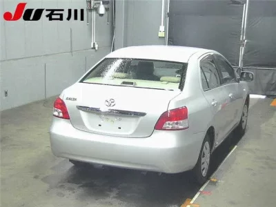 Toyota BELTA  с аукциона в Японии