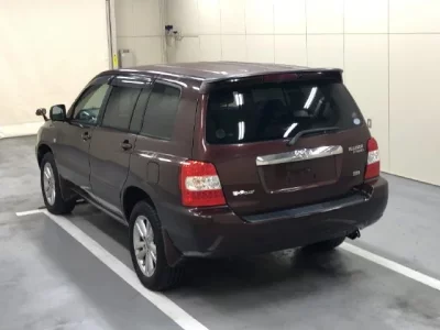 Toyota KLUGER  с аукциона в Японии