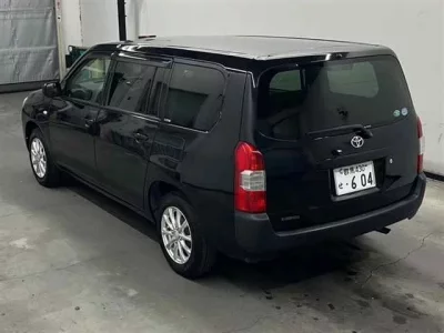 Toyota SUCCEED  с аукциона в Японии