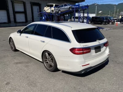 Mercedes-Benz E CLASS WAGON