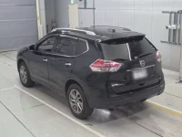Nissan X-TRAIL лот № 30456 оценка 4.5  с аукциона в Японии 5