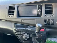 Toyota ISIS лот № 10249 оценка 4  с аукциона в Японии 5