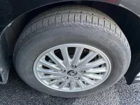 Toyota ISIS лот № 10249 оценка 4  с аукциона в Японии 8