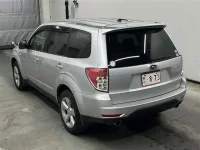 Subaru FORESTER лот № 90030 оценка 3.5  с аукциона в Японии 1