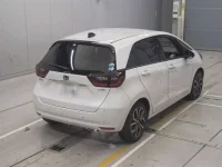 Honda FIT лот № 30481 оценка 3.5  с аукциона в Японии 1