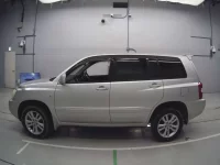 Toyota KLUGER лот № 33499 оценка 3.5  с аукциона в Японии 3