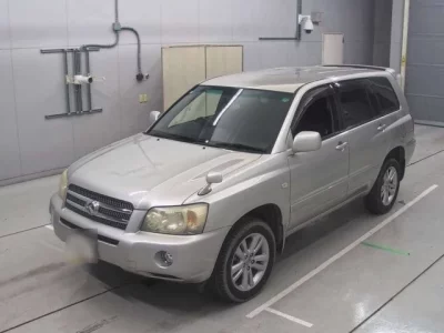 Toyota KLUGER  с аукциона в Японии