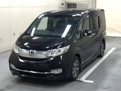 Honda STEP WAGON  с аукциона в Японии