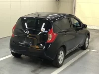 Nissan NOTE лот № 3079 оценка 3.5  с аукциона в Японии 2