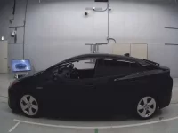 Toyota PRIUS лот № 30511 оценка 3.5  с аукциона в Японии 3