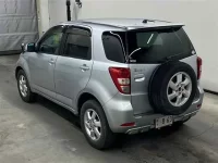 Toyota RUSH лот № 10295 оценка 3  с аукциона в Японии 1