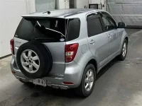 Toyota RUSH лот № 10295 оценка 3  с аукциона в Японии 4