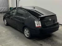 Toyota PRIUS лот № 90182 оценка 3.5  с аукциона в Японии 1