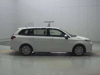 Toyota COROLLA FIELDER лот № 30543 оценка 4  с аукциона в Японии 2