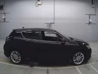 Lexus CT лот № 30551 оценка RA  с аукциона в Японии 2