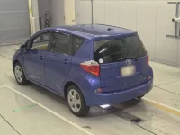 Toyota RACTIS лот № 30550 оценка 3.5  с аукциона в Японии 5