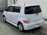 Toyota BB лот № 90194 оценка R  с аукциона в Японии 1