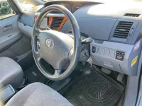 Toyota NOAH лот № 90207 оценка R  с аукциона в Японии 2