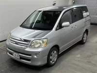 Toyota NOAH лот № 90207 оценка R  с аукциона в Японии 3