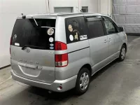 Toyota NOAH лот № 90207 оценка R  с аукциона в Японии 4
