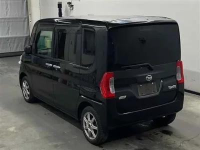 Daihatsu TANTO  с аукциона в Японии