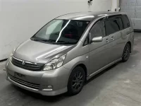 Toyota ISIS лот № 90198 оценка 3  с аукциона в Японии 3