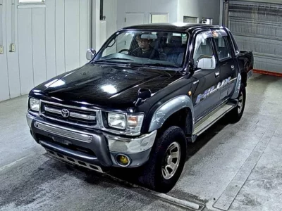 Toyota HILUX  с аукциона в Японии