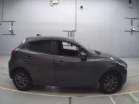 Mazda DEMIO лот № 30557 оценка 3  с аукциона в Японии 2