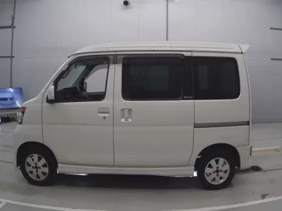 Daihatsu Atrai Wagon  с аукциона в Японии