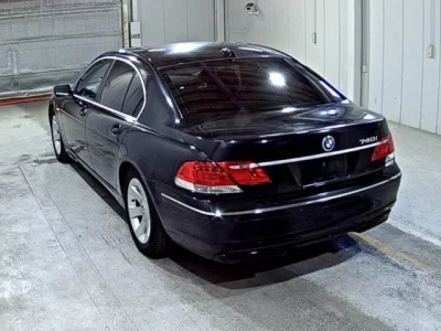 BMW 7-Series  с аукциона в Японии
