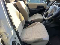 Mitsubishi PAJERO IO лот № 90206 оценка 3.5  с аукциона в Японии 6