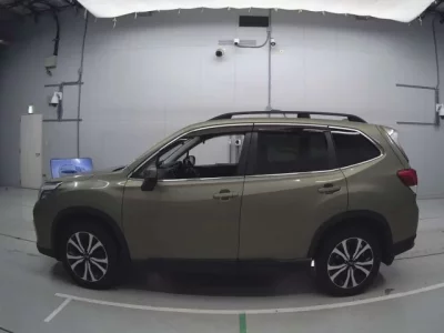 Subaru FORESTER  с аукциона в Японии