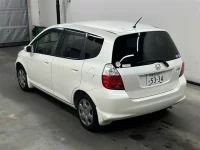 Honda FIT лот № 90220 оценка 3.5  с аукциона в Японии 1