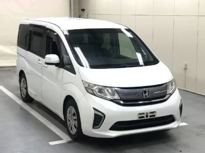 Honda STEP WAGON  с аукциона в Японии