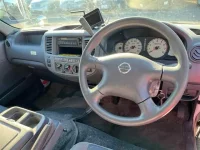 Nissan CARAVAN BUS лот № 90222 оценка 3  с аукциона в Японии 2