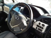 Toyota NOAH лот № 30604 оценка 4  с аукциона в Японии 6