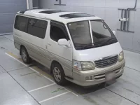 Toyota HIACE лот № 30608 оценка 3  с аукциона в Японии 4